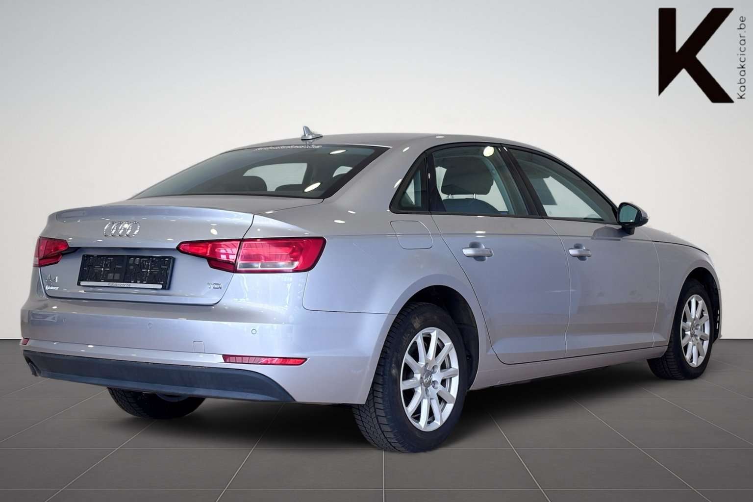Audi A4 2.0 TDi 136cv B.V S tronic//GPS/CAPTEURS/TEL/USB