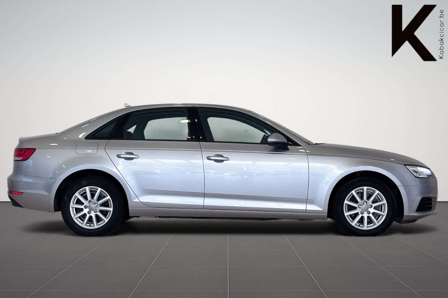 Audi A4 2.0 TDi 136cv B.V S tronic//GPS/CAPTEURS/TEL/USB