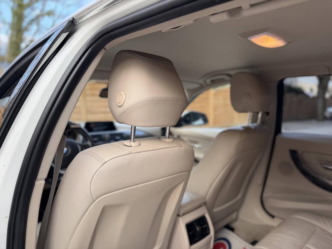 Bmw Serie 3 VI (F30) 318d 143ch Modern