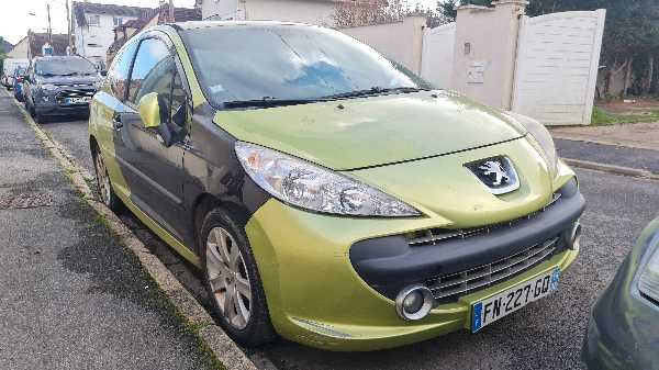 Peugeot 207 1.6 HDI 16V 90 SPORT 3P