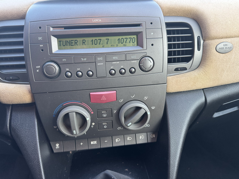 Lancia YPSILON 1.2 3P