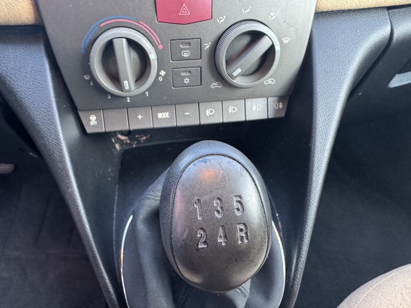 Lancia YPSILON 1.2 3P