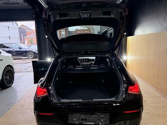 Mercedes-Benz CLA 180 Shooting Brake * SHOOTING BRAKE * PACK AMG * GAR 12 MOIS *
