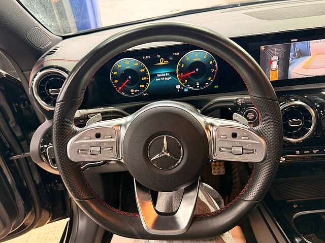 Mercedes-Benz CLA 180 Shooting Brake * SHOOTING BRAKE * PACK AMG * GAR 12 MOIS *