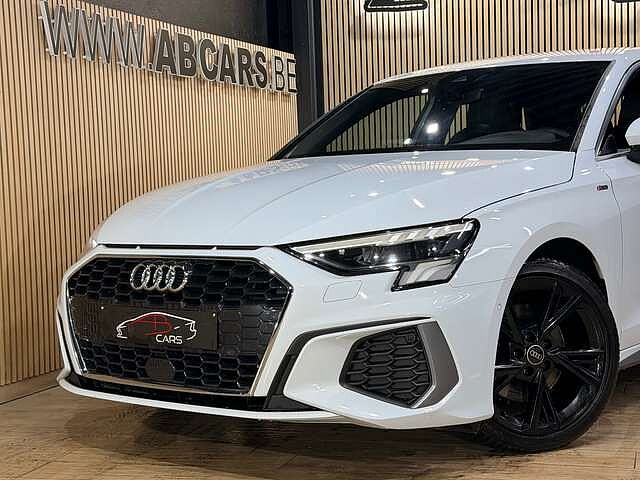 Audi A3 Sportback Sportback 35 TFSI S line S tronic * GAR 12 MOIS *