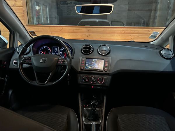 Seat Ibiza V 1.0 MPI 75 REFERENCE
