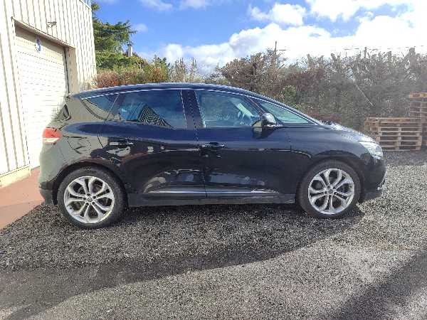 Renault Scenic IV 1.7 BLUE DCI 120 BUSINESS