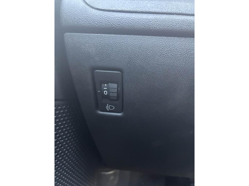 Peugeot 208 1.2i PureTech 12V - 82 BERLINE Urban Soul PHASE 2