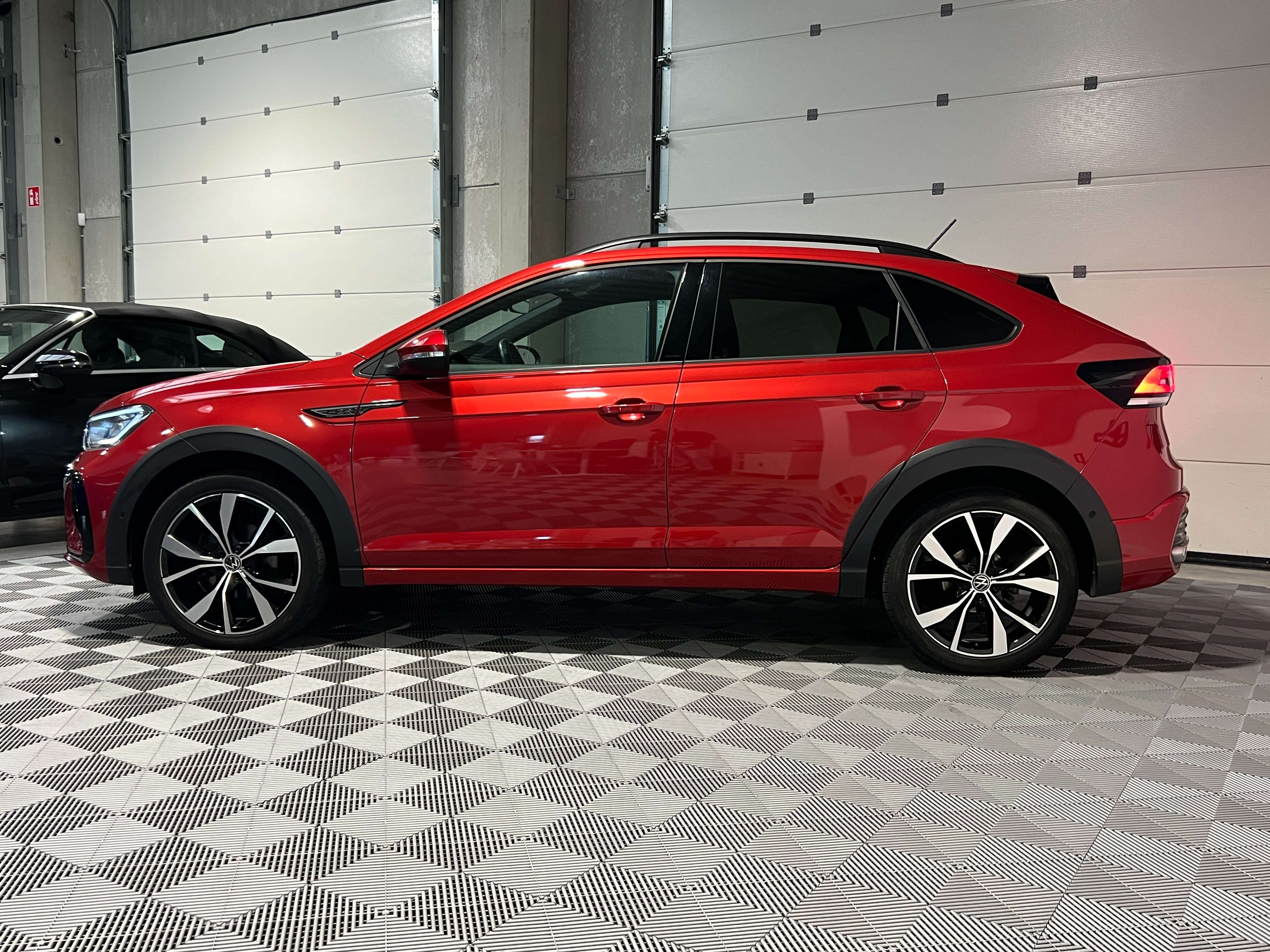 Volkswagen Taigo 1.5 TSI R-Line DSG/FULL LED/GPS/CARPLAY/PDC AV+AR