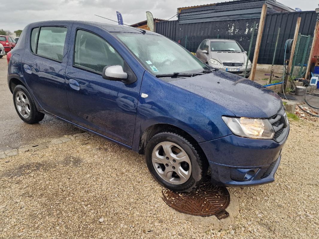 Dacia Sandero 1.2 16v 75ch limitée 10th anniversary