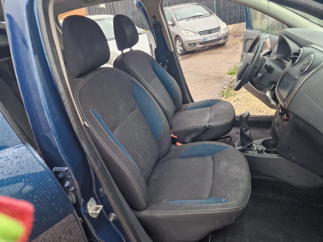 Dacia Sandero 1.2 16v 75ch limitée 10th anniversary