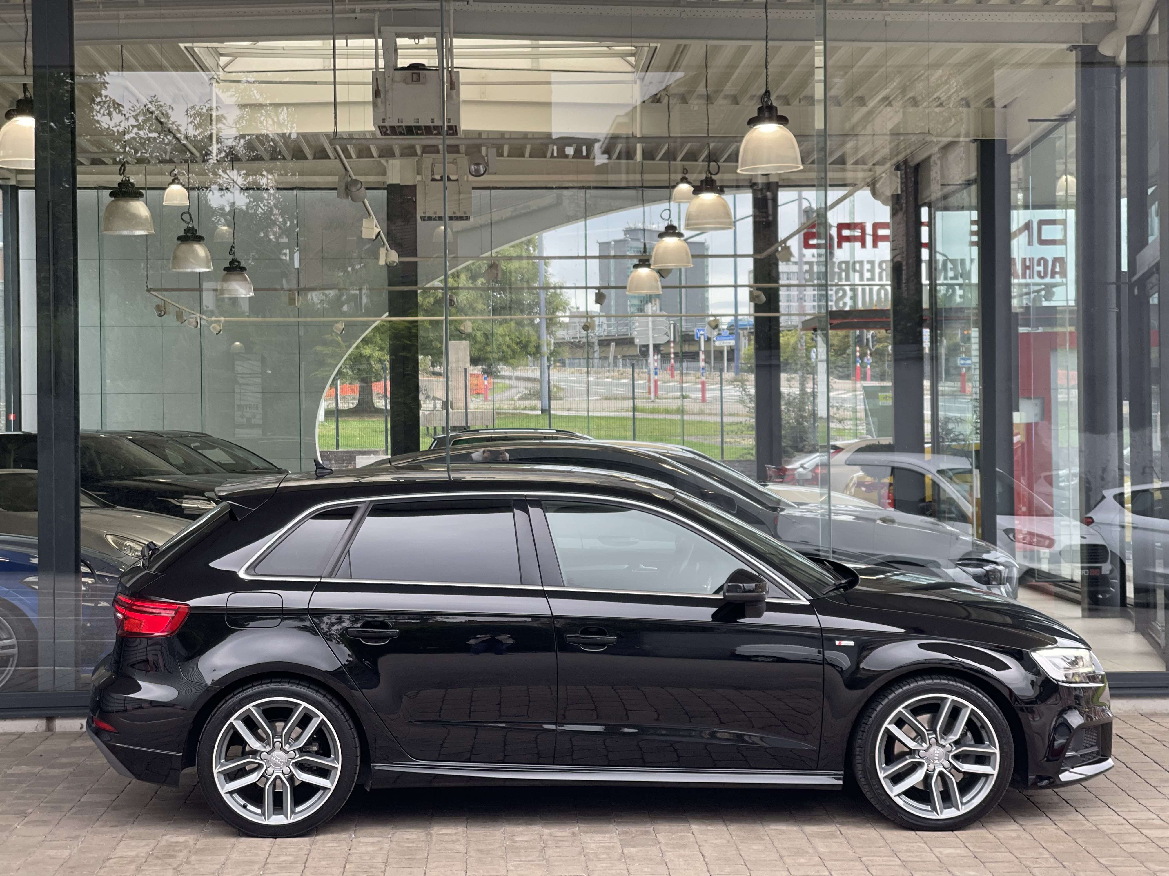Audi A3 S Line 2.0 TDi Sportback CAMERA-GPS-BIXENON-JA18P