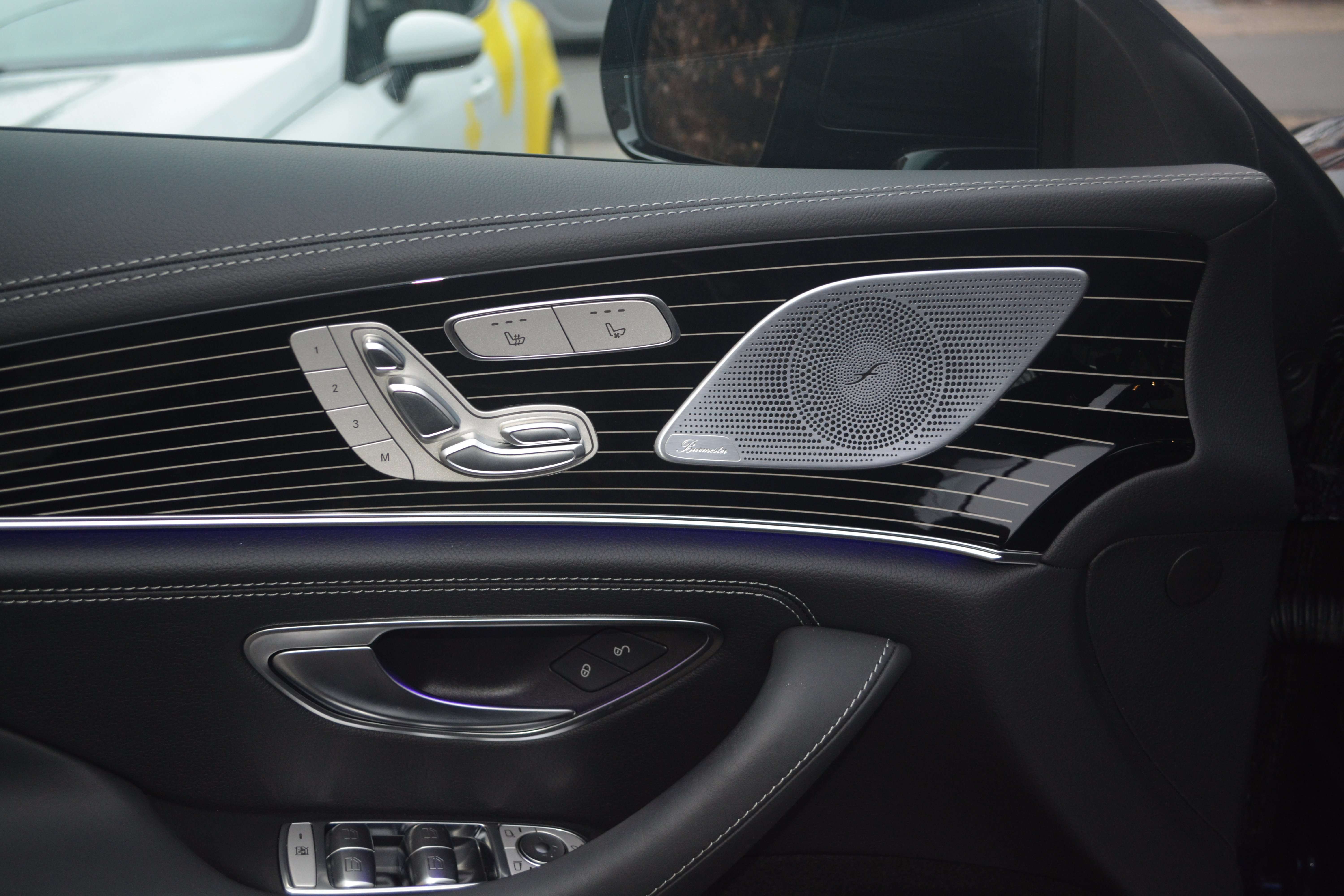 Mercedes-Benz CLS 350 CLS 350h  9G-TRONIC AMG Line HEAD-UP / FULL-FULL