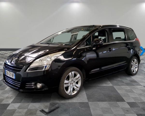Peugeot 5008 1.6 HDI 115 FAP ALLURE 7PL