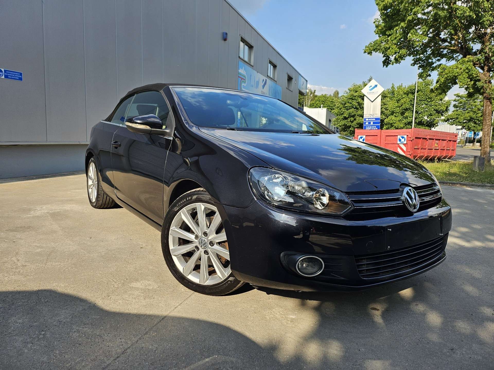 Volkswagen Golf Cabriolet 1.6 cr tdi thumbnail