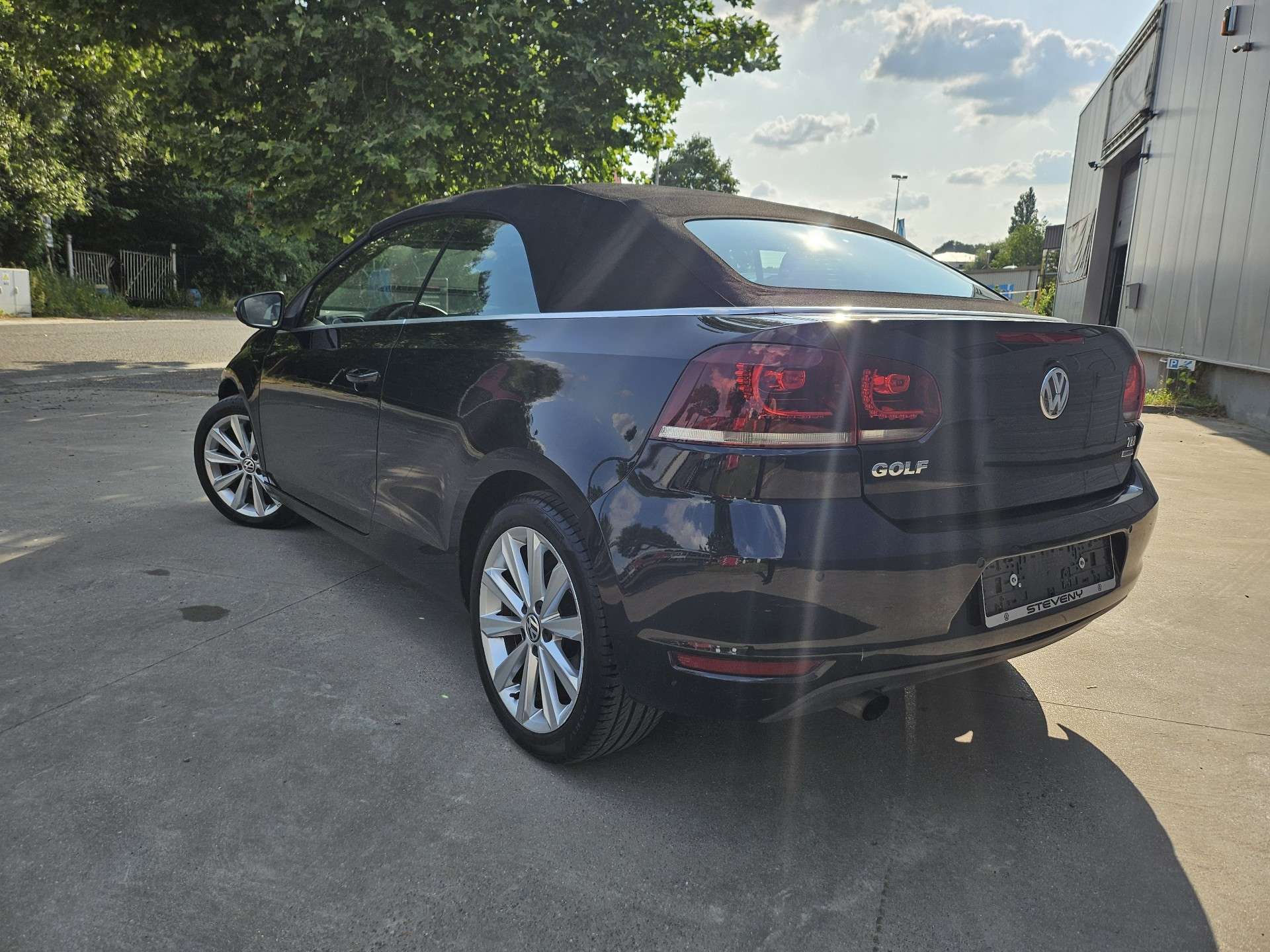 Volkswagen Golf Cabriolet 1.6 cr tdi thumbnail