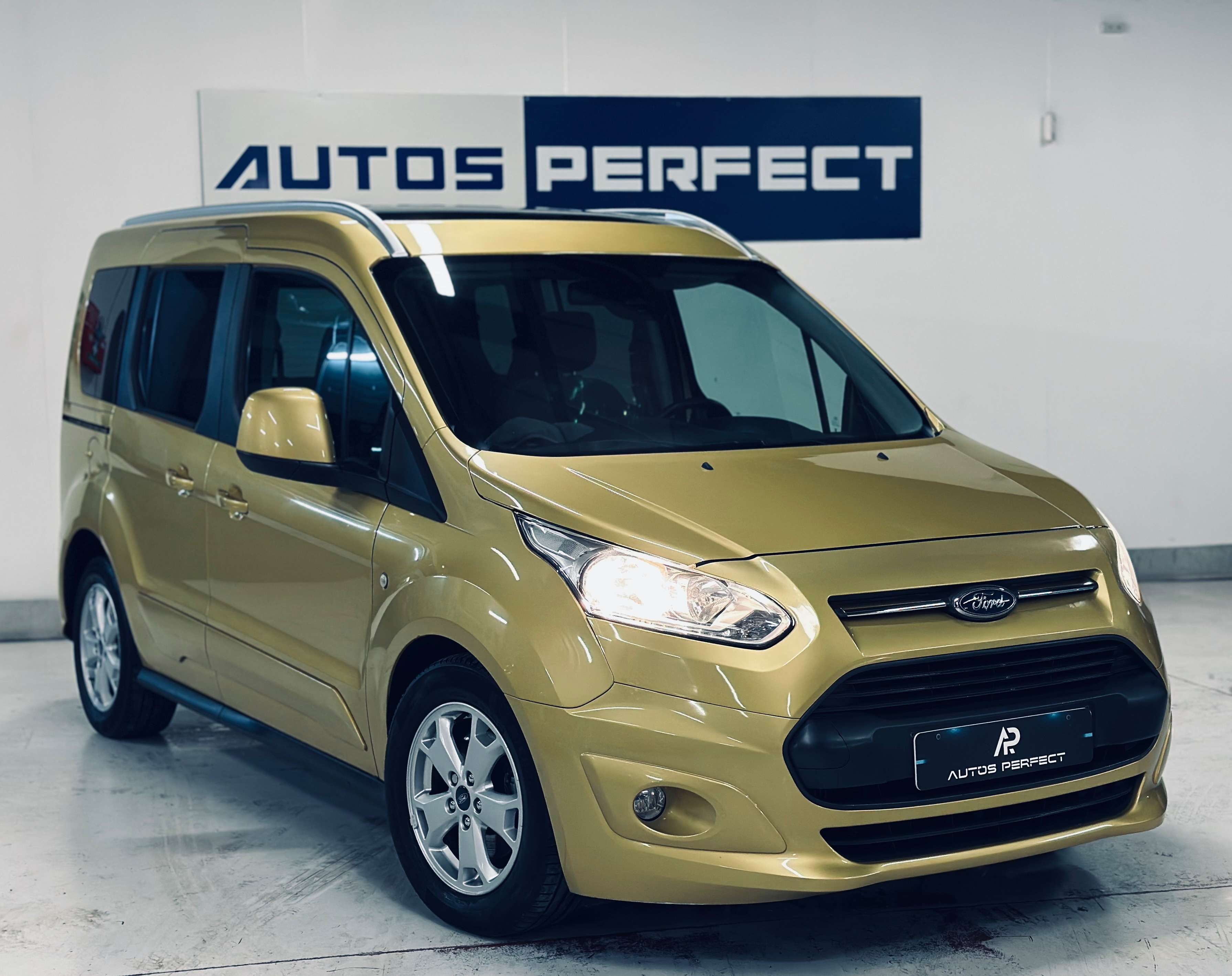 Ford Tourneo Connect Tourneo **VENDU**SOLD**VENDU**