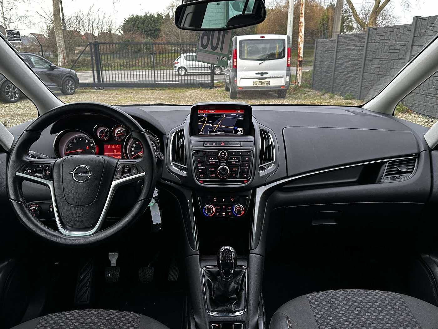 Opel Zafira Tourer 1.4 Turbo OPC LINE CUIR/XENON/LED/GPS//reservé