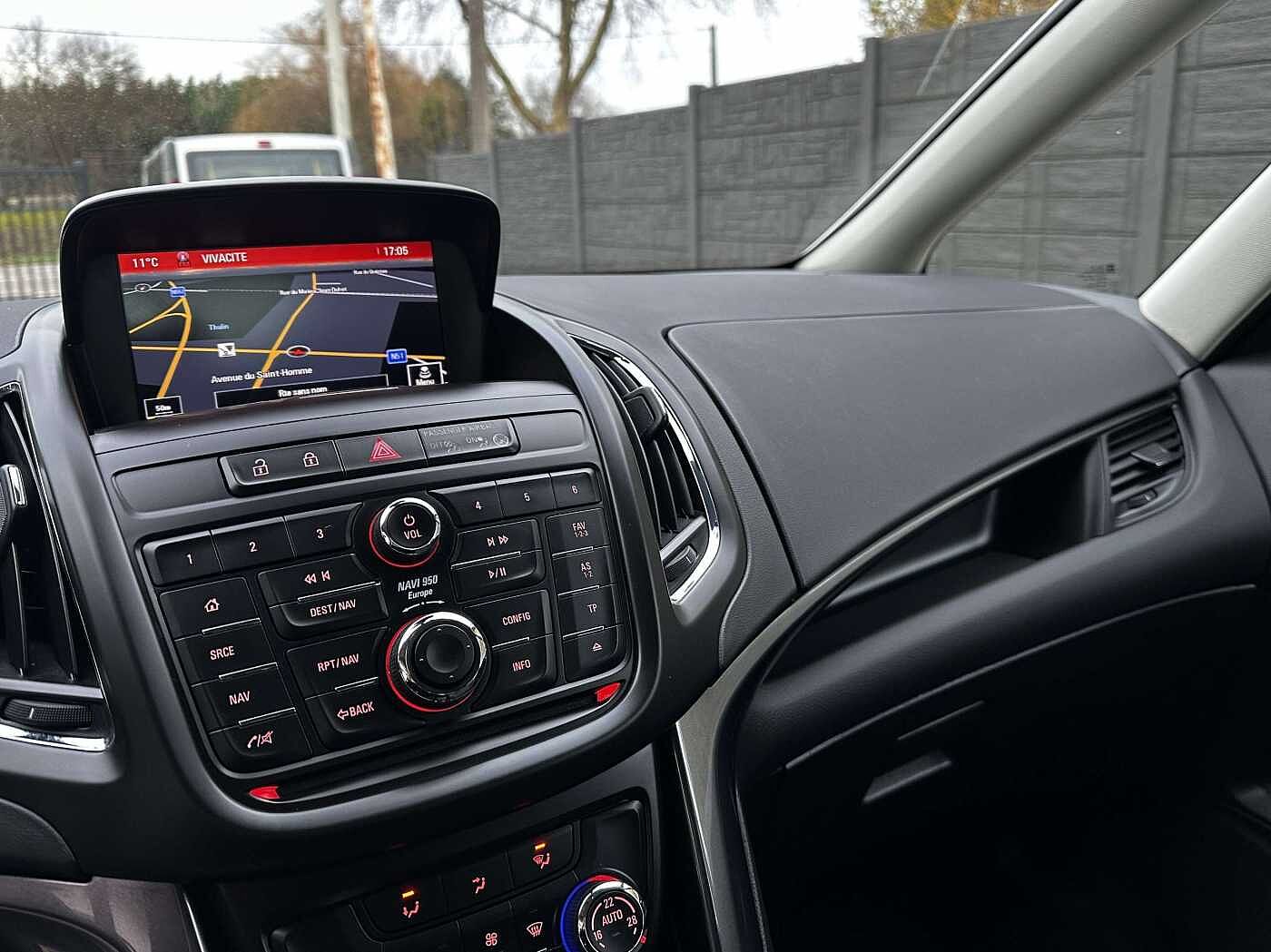 Opel Zafira Tourer 1.4 Turbo OPC LINE CUIR/XENON/LED/GPS//reservé