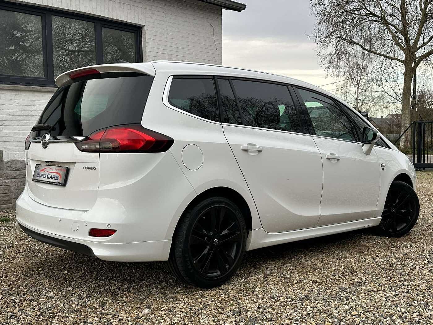 Opel Zafira Tourer 1.4 Turbo OPC LINE CUIR/XENON/LED/GPS//reservé