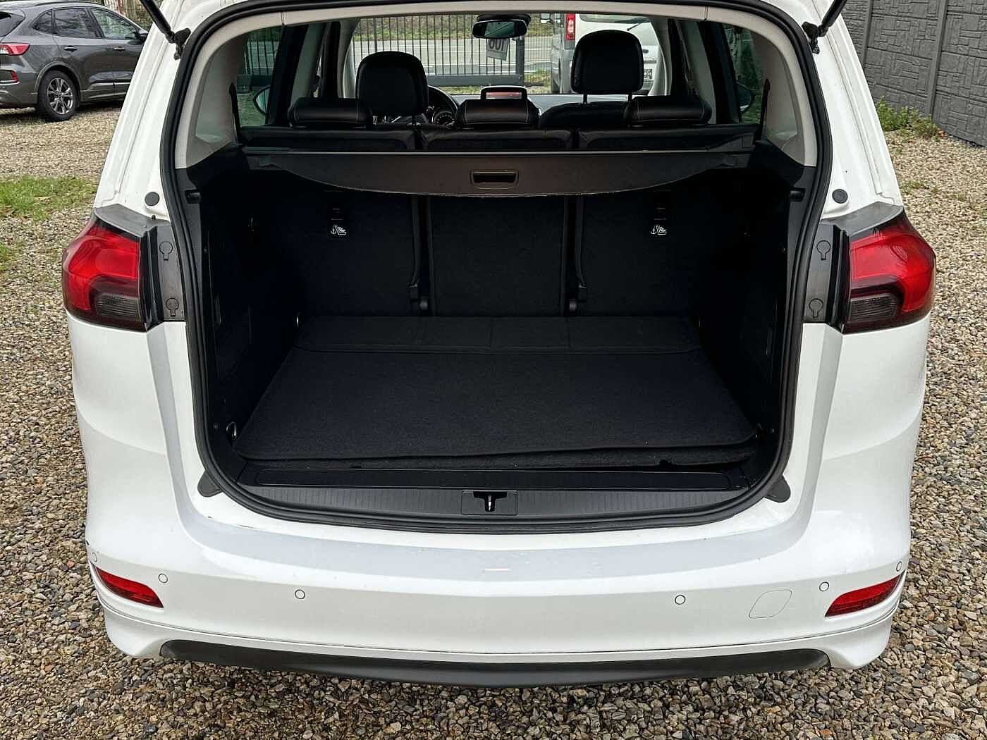 Opel Zafira Tourer 1.4 Turbo OPC LINE CUIR/XENON/LED/GPS//reservé