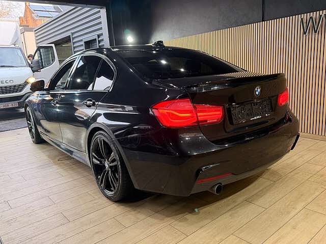 BMW 318 Saloon DA * GARANTIE 12 MOIS * PACK M PERFORMANCE *