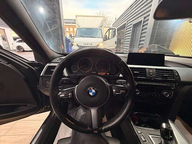 BMW 318 Saloon DA * GARANTIE 12 MOIS * PACK M PERFORMANCE *