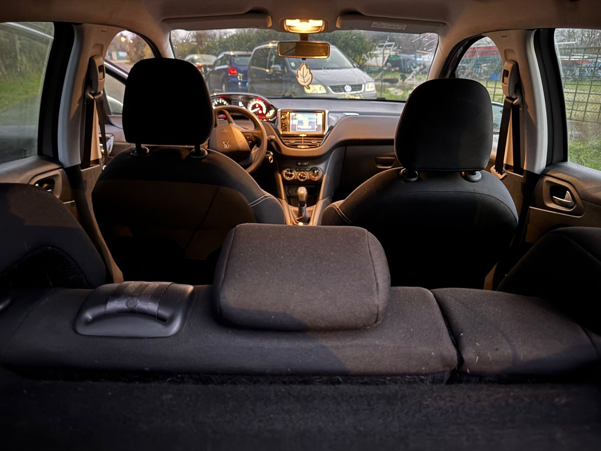 Peugeot 208 (2) 1.6 BLUEHDI 100 ALLURE 5P
