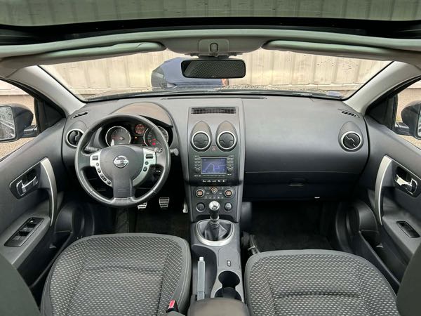 Nissan Qashqai +2 CT OK