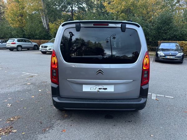 Citroen Berlingo III TAILLE M 1.2 PURETECH 130 S&amp;S SHINE EAT8