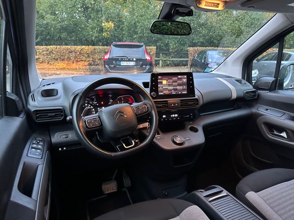 Citroen Berlingo III TAILLE M 1.2 PURETECH 130 S&amp;S SHINE EAT8