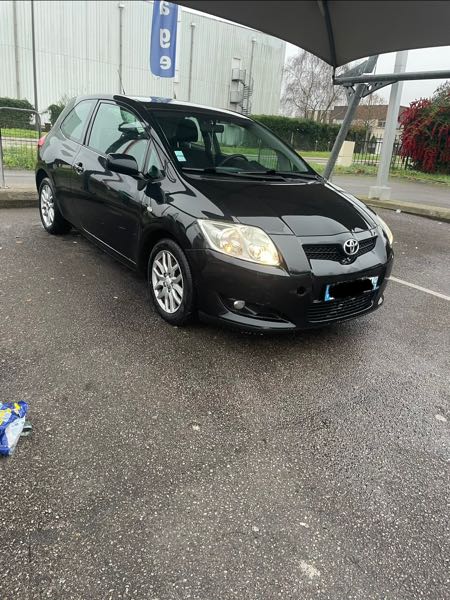 Toyota Auris 97 VVT-I LINEA TERRA 3P
