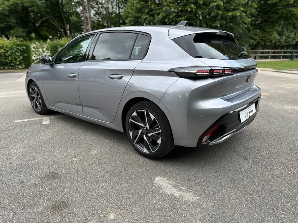 Peugeot 308 III 1.2 PURETECH 130 S&amp;S ALLURE EAT8