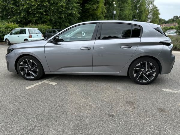 Peugeot 308 III 1.2 PURETECH 130 S&amp;S ALLURE EAT8