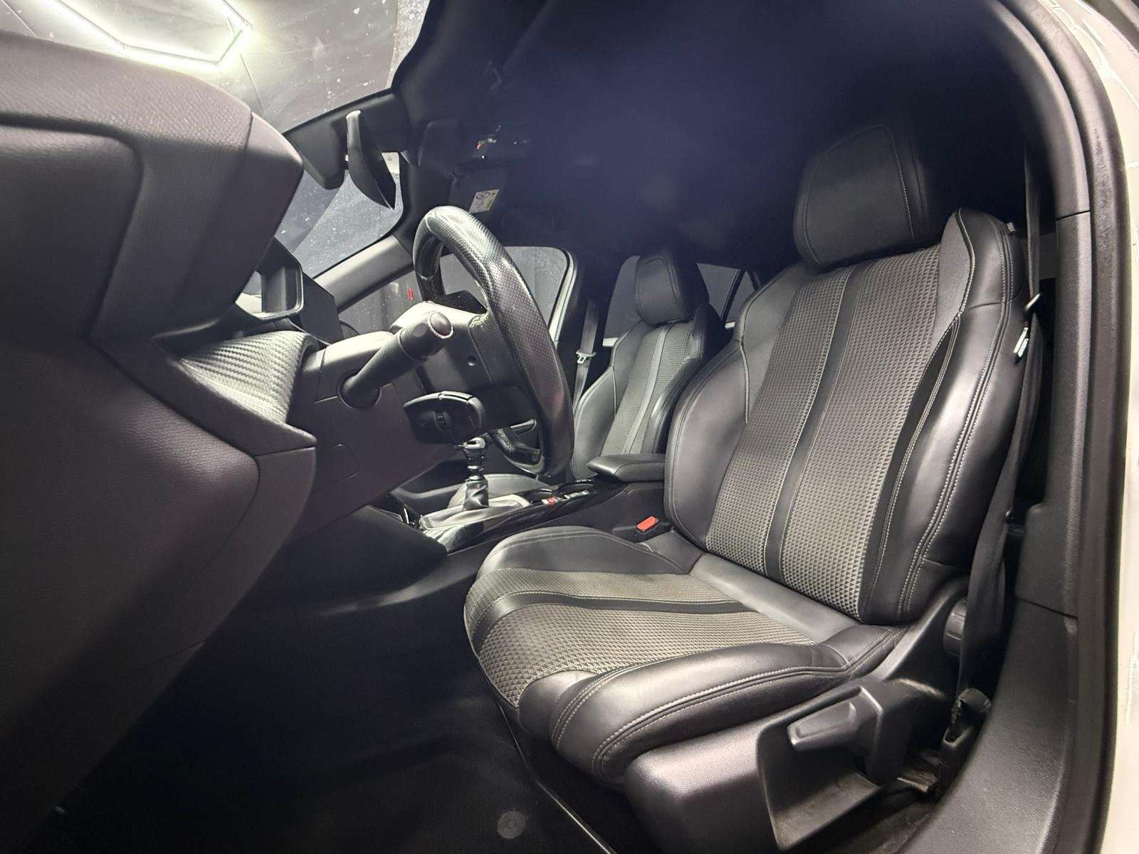 Peugeot 2008 2008 1.2 PureTech GT Line/GARANTIE 12 MOIS
