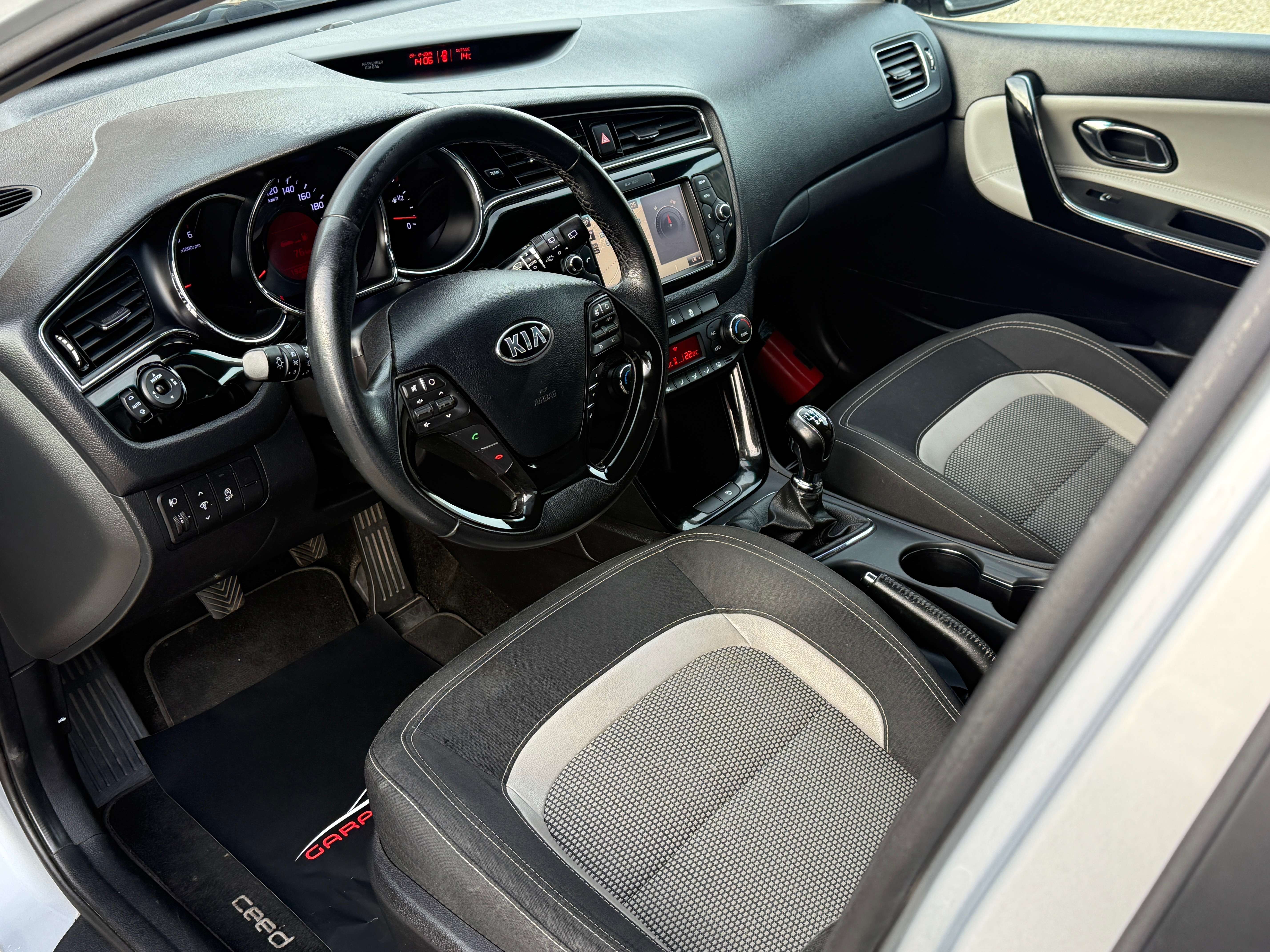 Kia Ceed SW / cee'd SW Cee'd SW 1.6 CRDi /Navi/Cam./Pdc/Led/Garantie/
