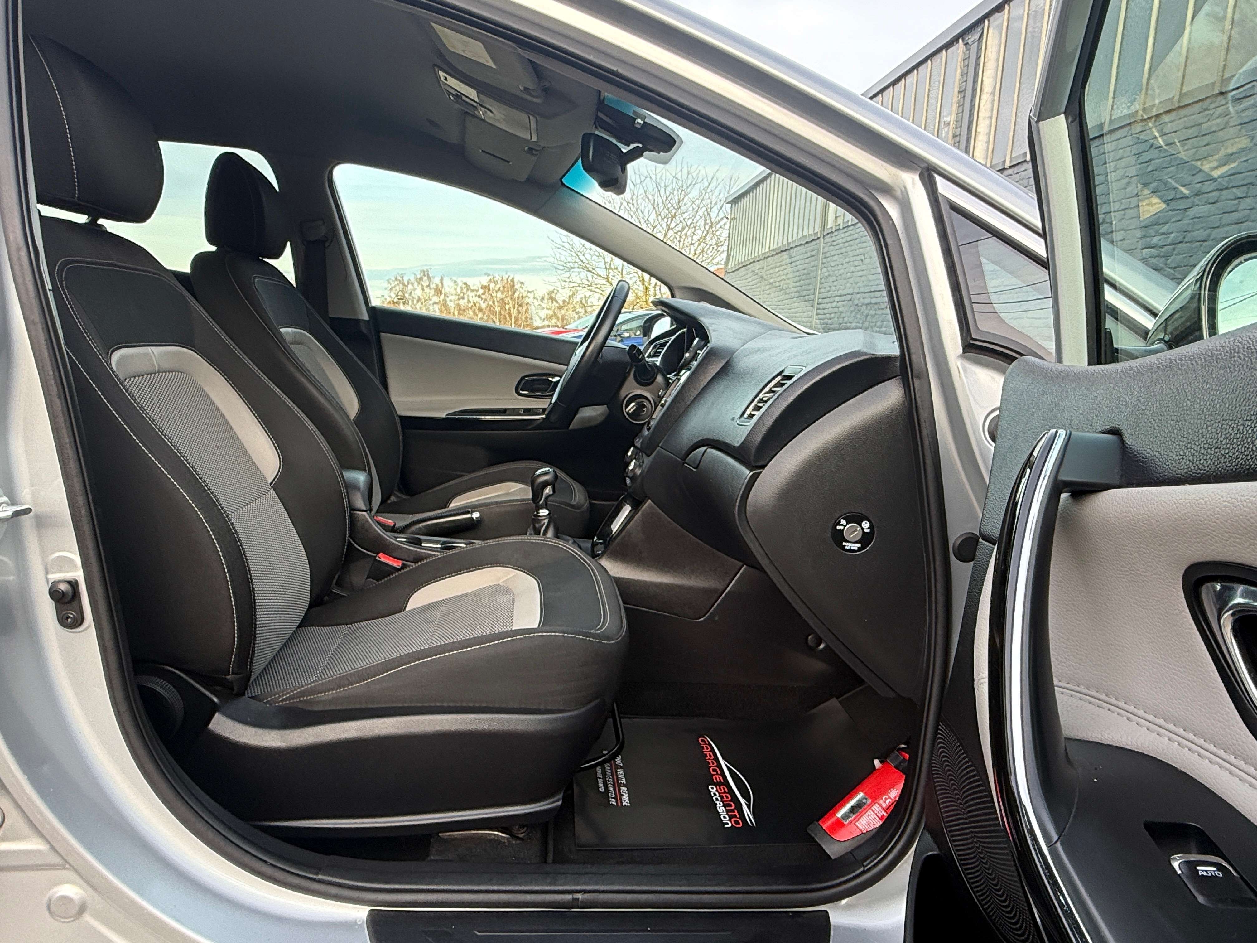 Kia Ceed SW / cee'd SW Cee'd SW 1.6 CRDi /Navi/Cam./Pdc/Led/Garantie/