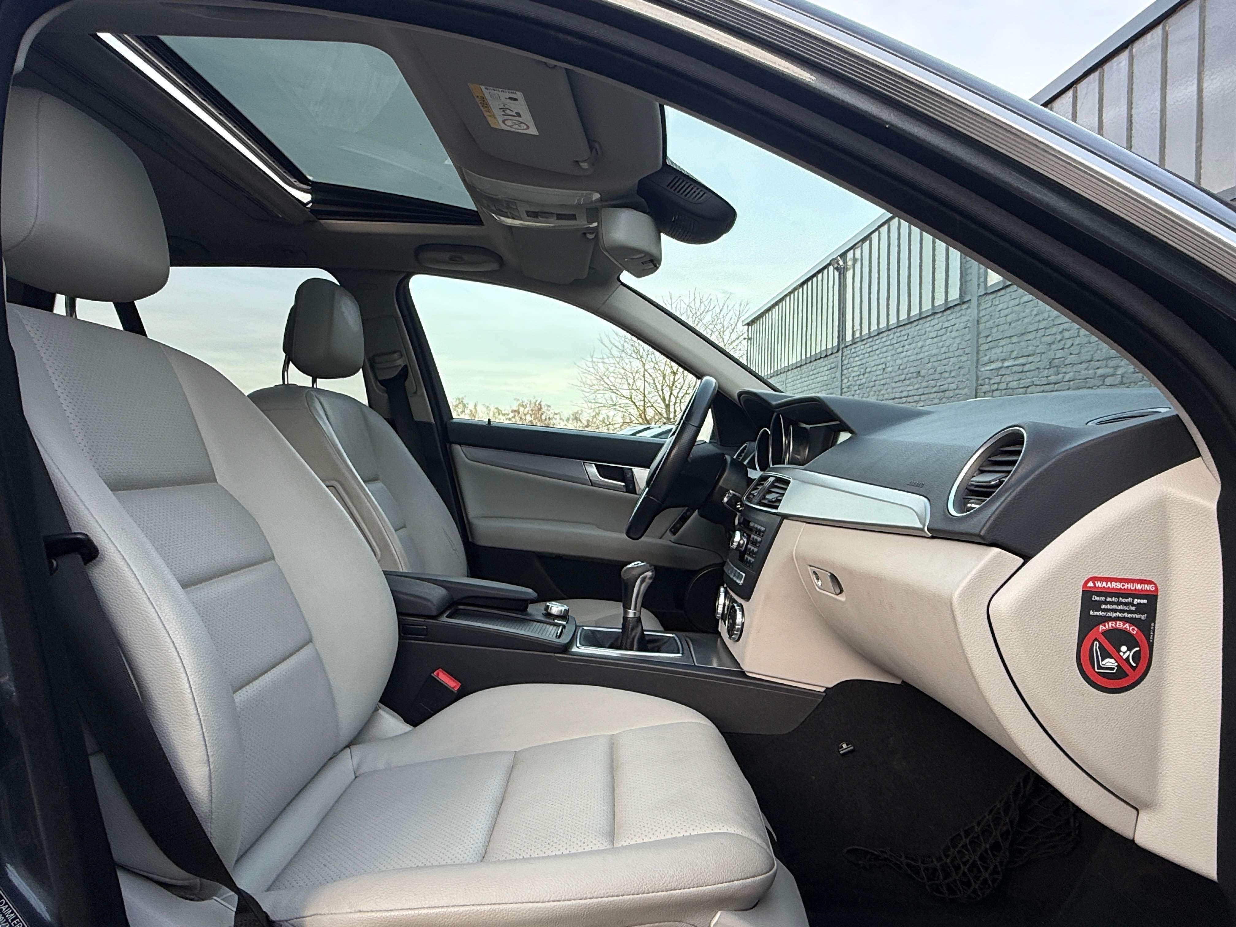 Mercedes-Benz C 180 C 180 CDI Avantgarde /Navi/Cuir/Xénon/T.o/Pdc/