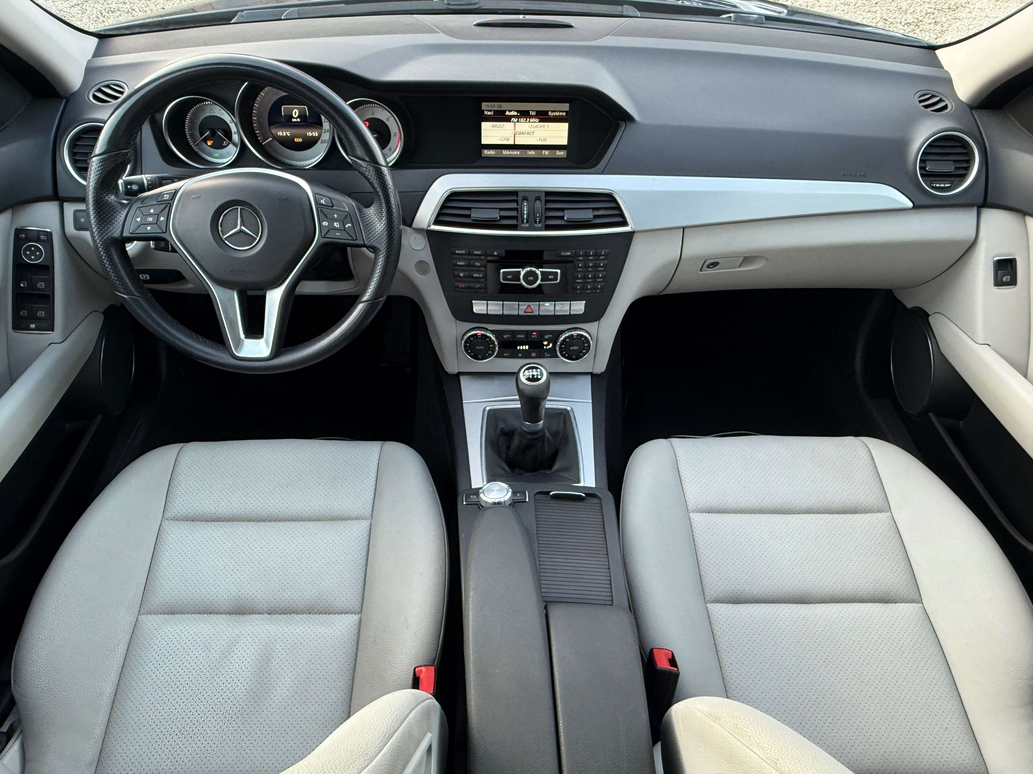 Mercedes-Benz C 180 C 180 CDI Avantgarde /Navi/Cuir/Xénon/T.o/Pdc/