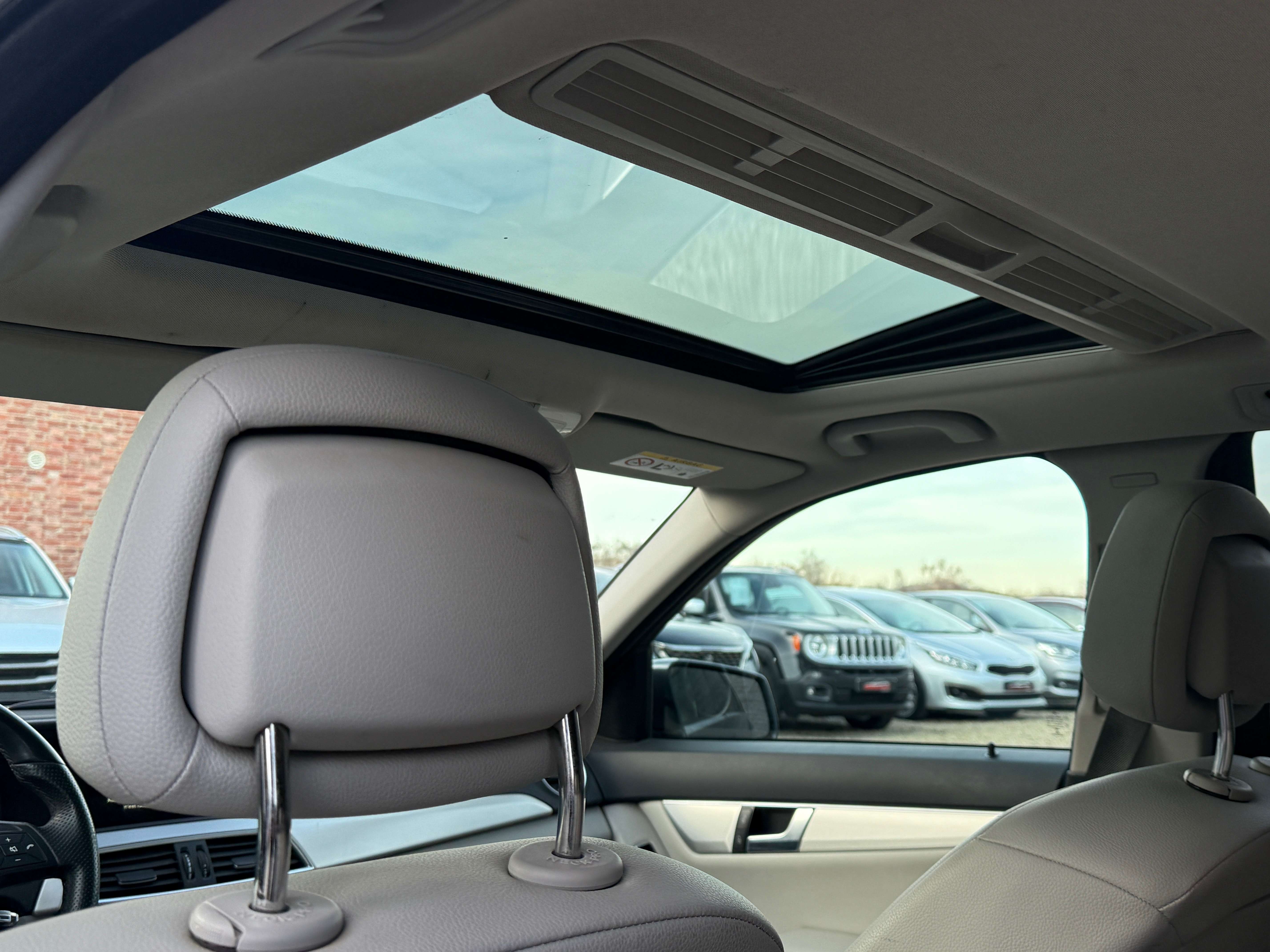 Mercedes-Benz C 180 C 180 CDI Avantgarde /Navi/Cuir/Xénon/T.o/Pdc/