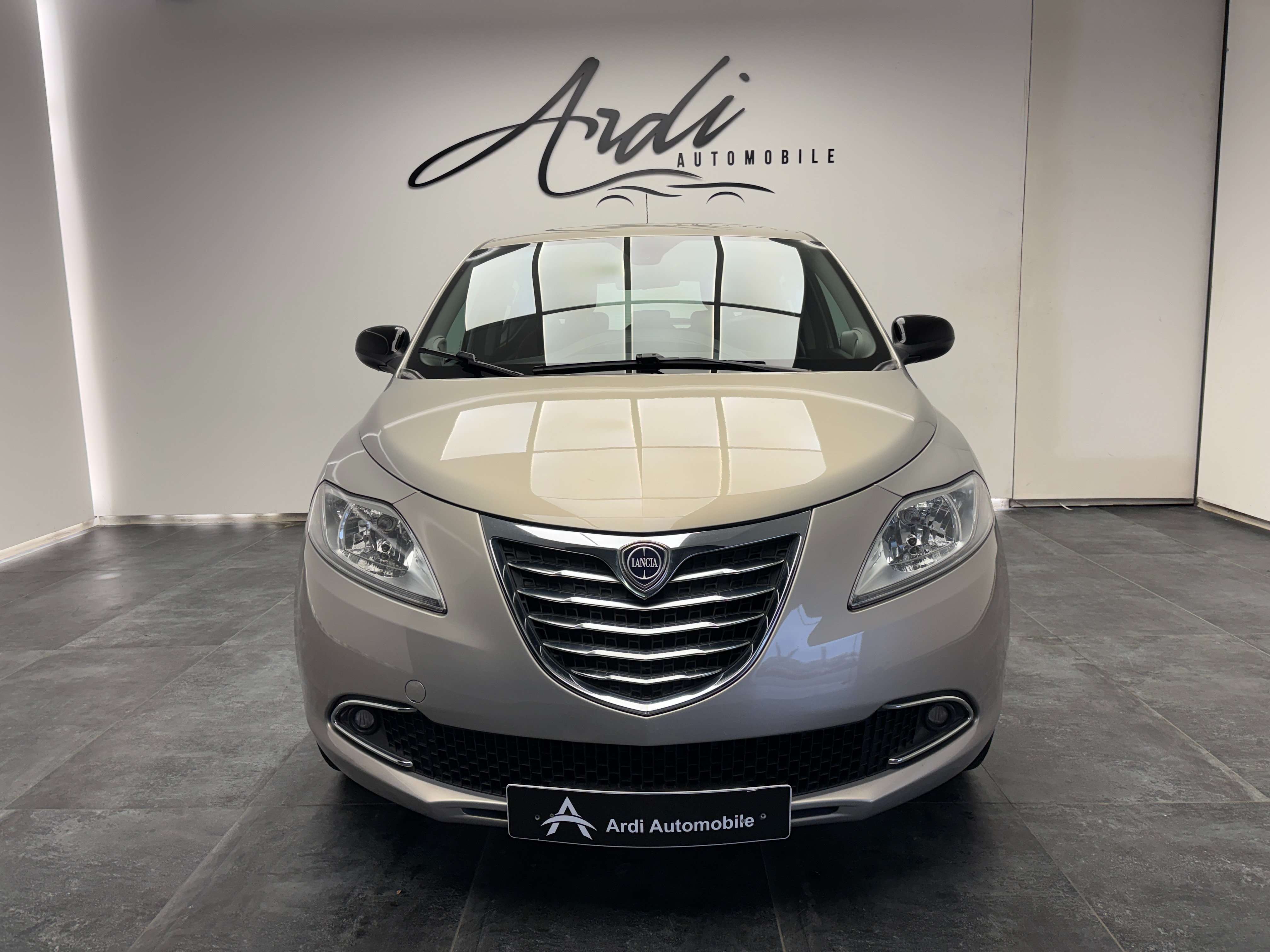 Lancia Ypsilon 1.2i *CRUISE CONTROL*AIRCO*1ER PROPRIO*GARANTIE*