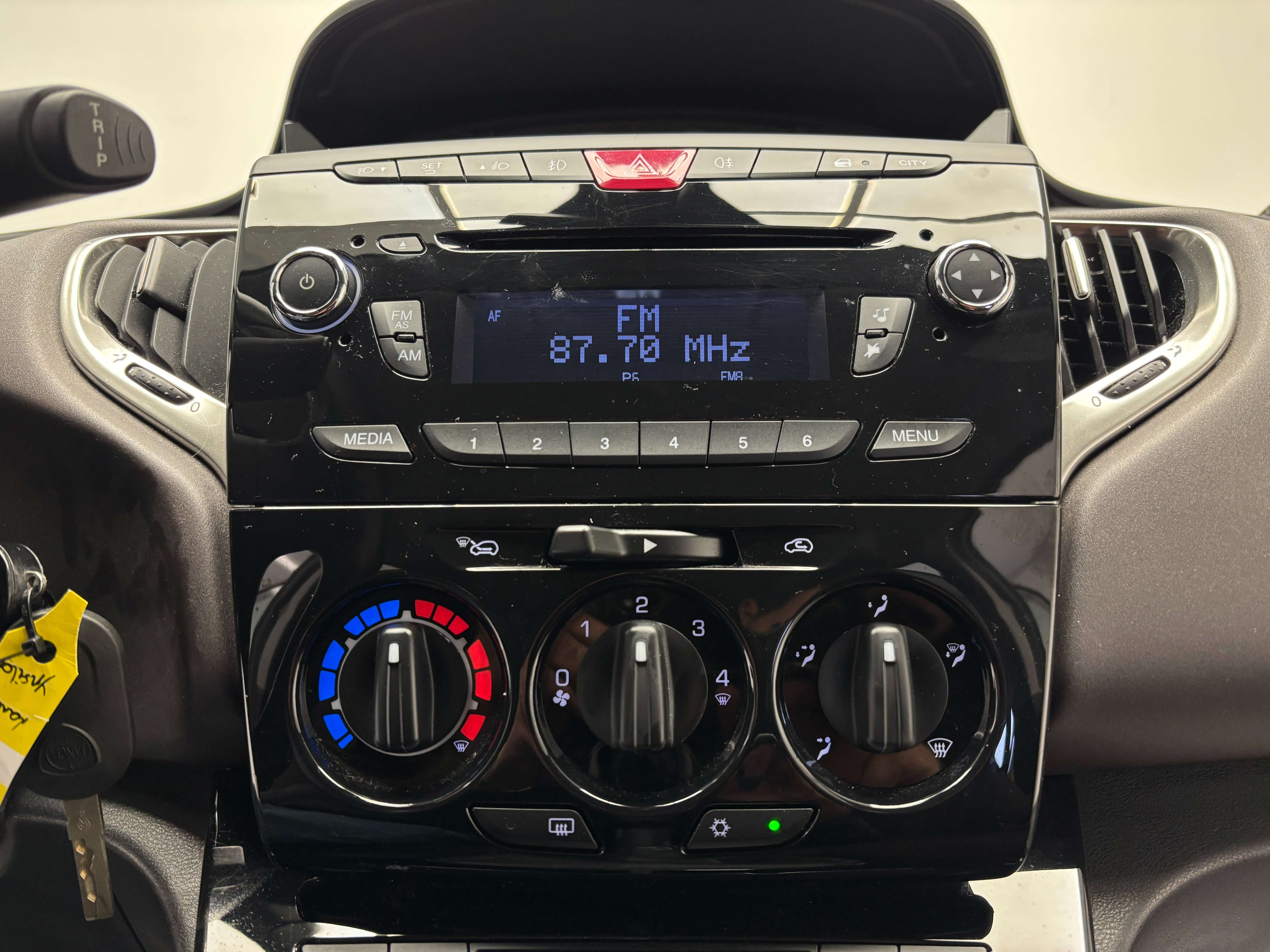 Lancia Ypsilon 1.2i *CRUISE CONTROL*AIRCO*1ER PROPRIO*GARANTIE*