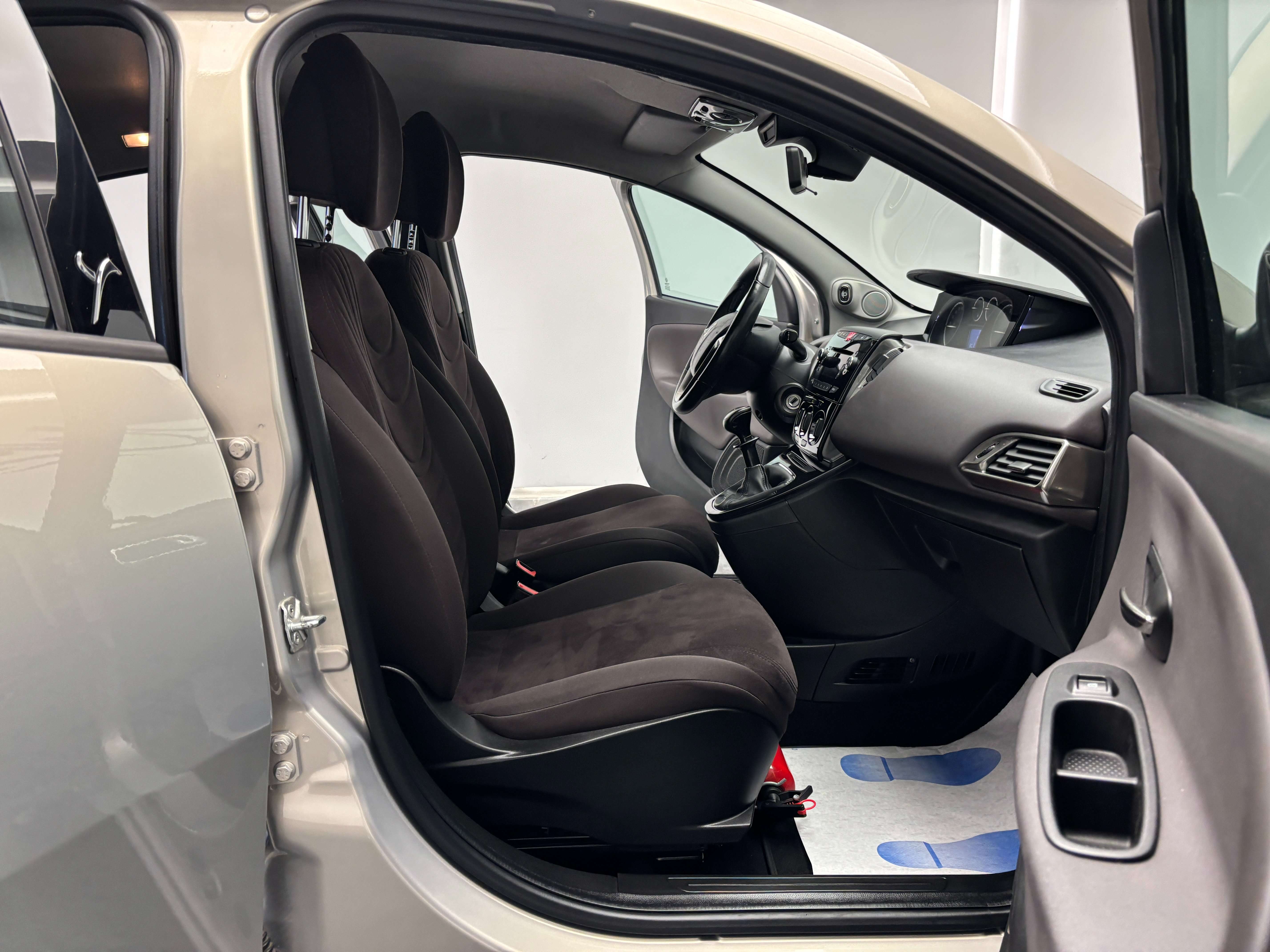 Lancia Ypsilon 1.2i *CRUISE CONTROL*AIRCO*1ER PROPRIO*GARANTIE*