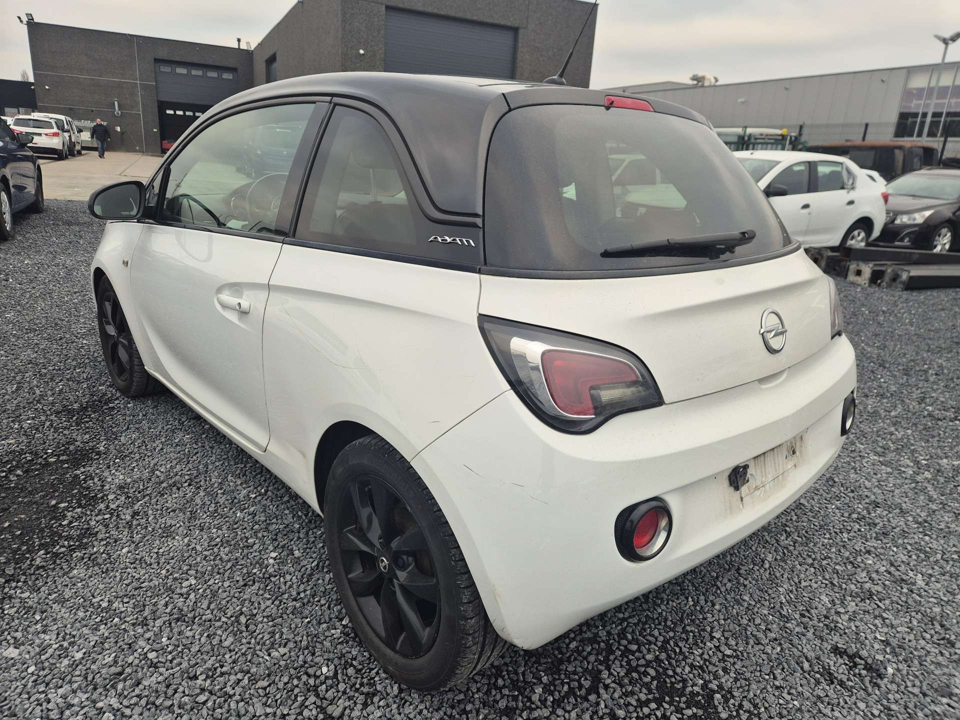 Opel Adam 1.2i POUR MARCHAND OU EXPORT