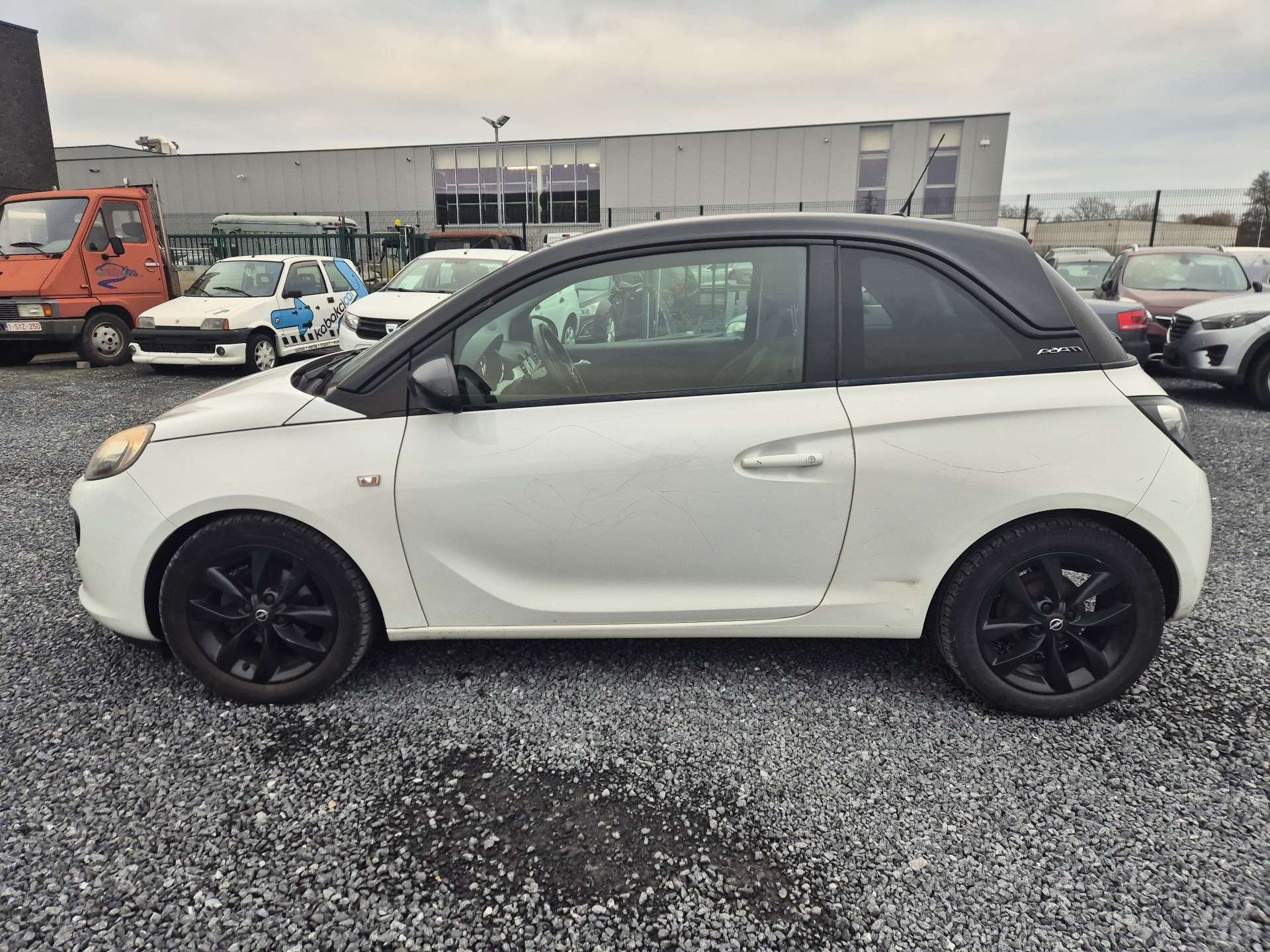 Opel Adam 1.2i POUR MARCHAND OU EXPORT