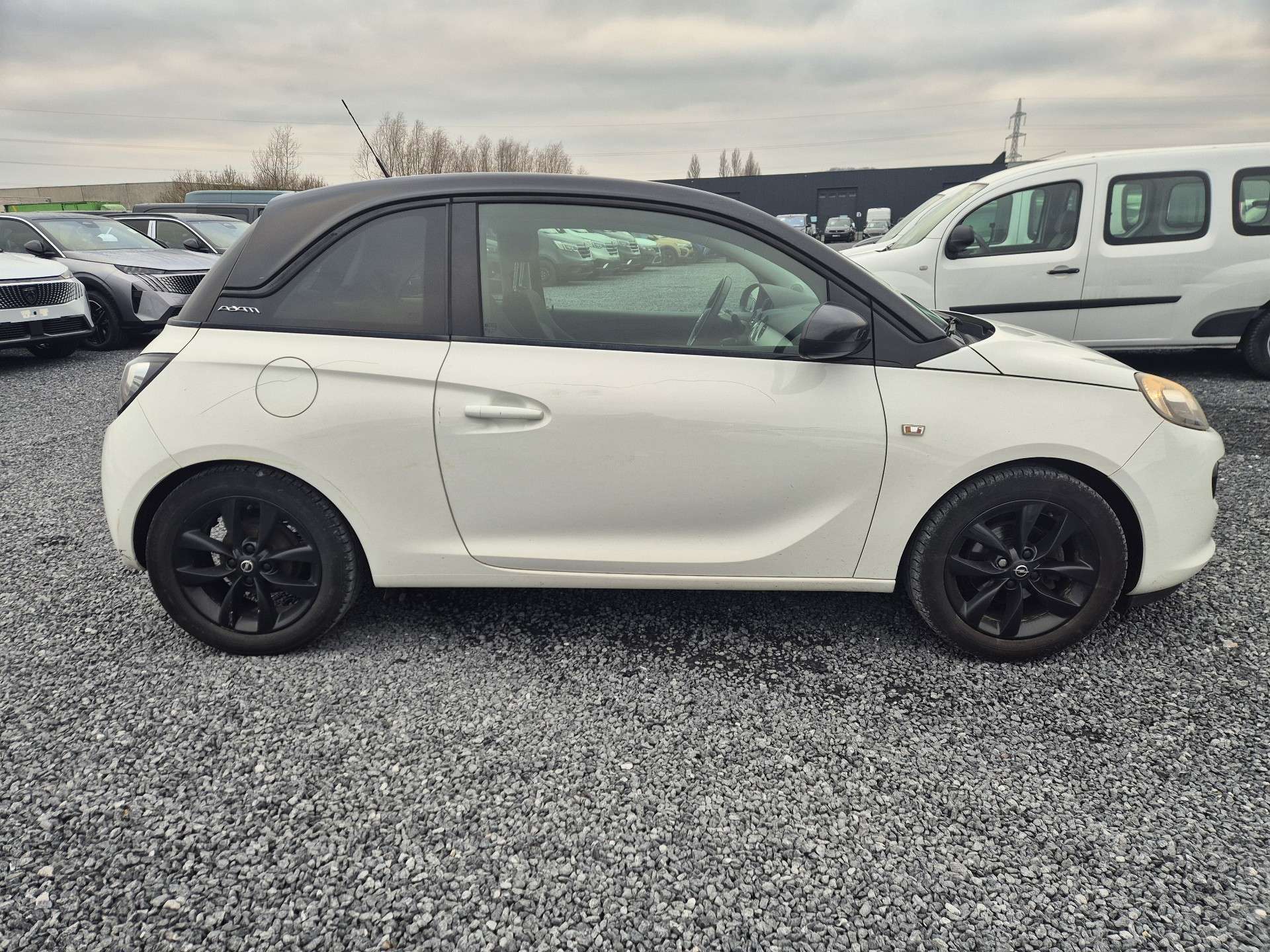 Opel Adam 1.2i POUR MARCHAND OU EXPORT