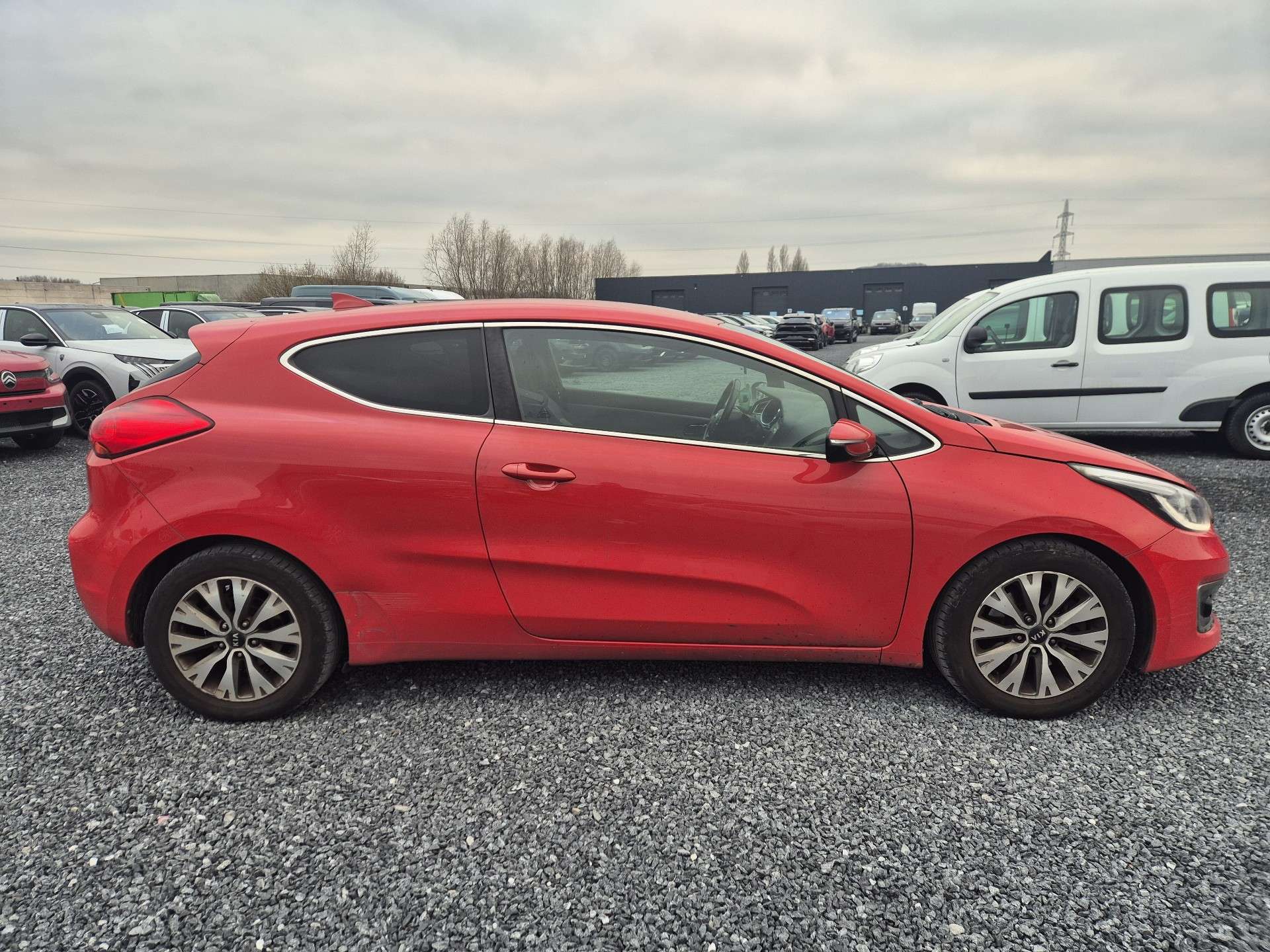 Kia ProCeed / pro_cee'd 1.0 T-GDi POUR MARCHAND OU EXPORT