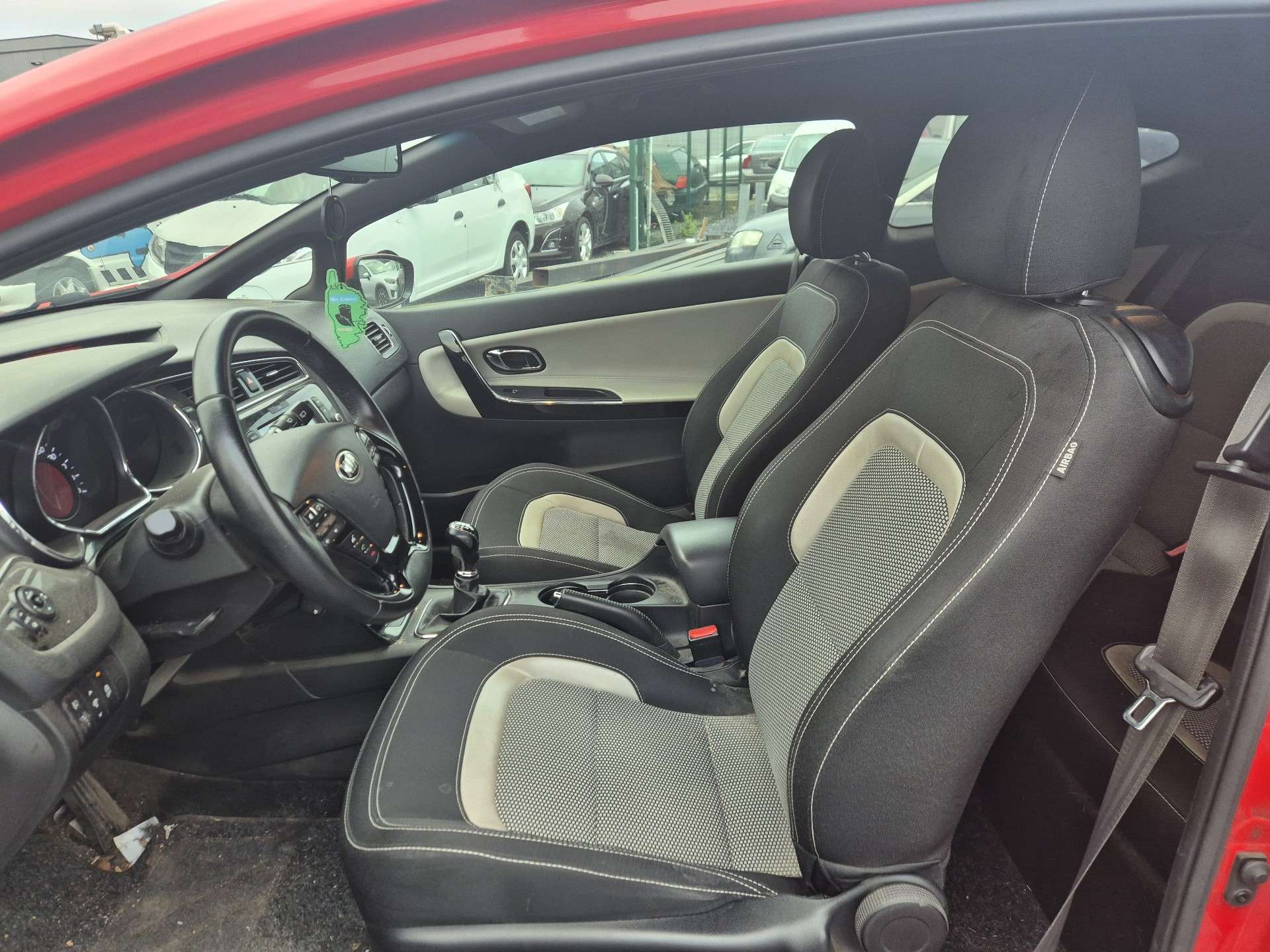 Kia ProCeed / pro_cee'd 1.0 T-GDi POUR MARCHAND OU EXPORT