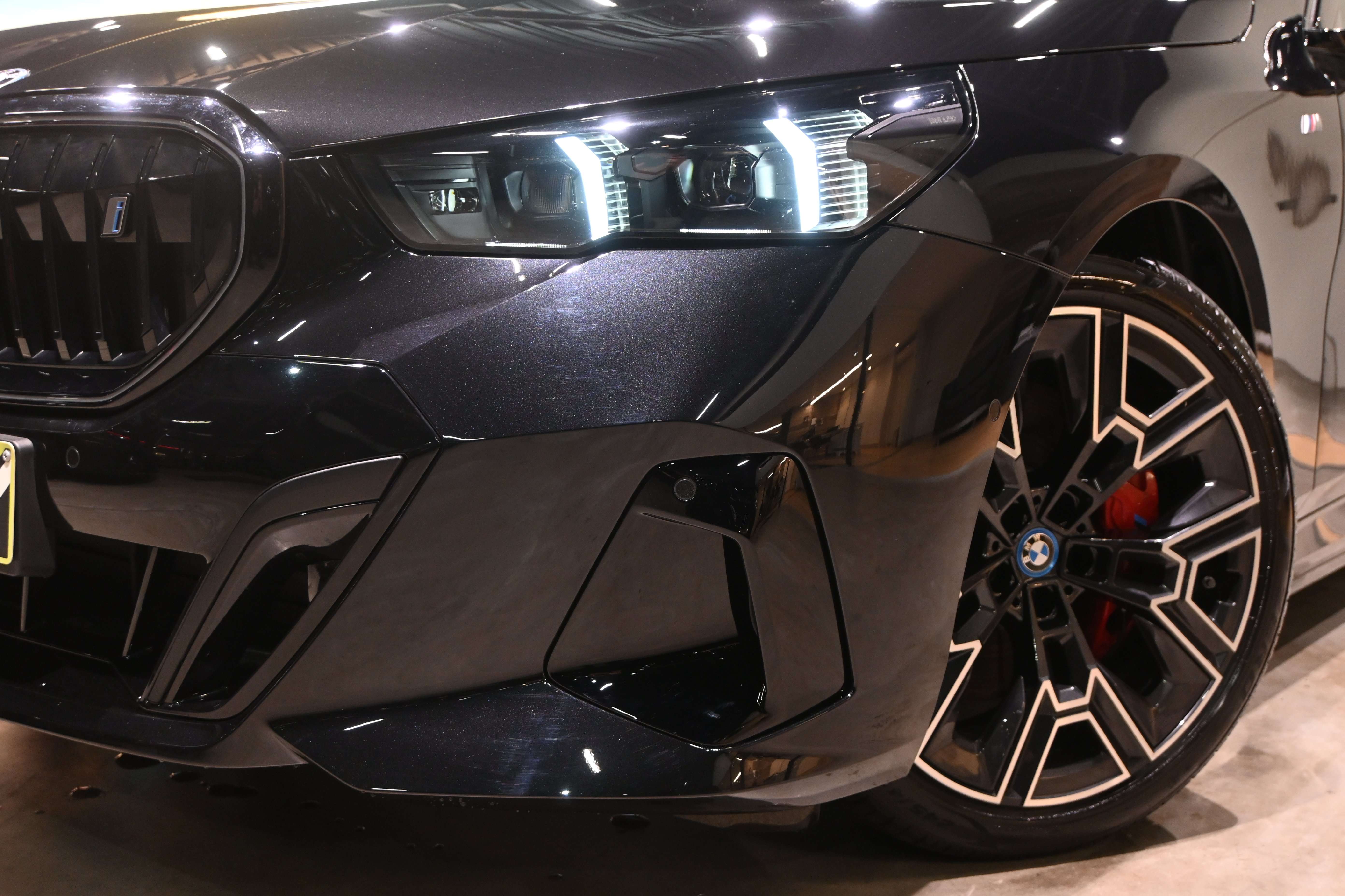 BMW i5 Touring eDrive40 M Sport *LED/CAM/H&K/DAB/CARPLAY*