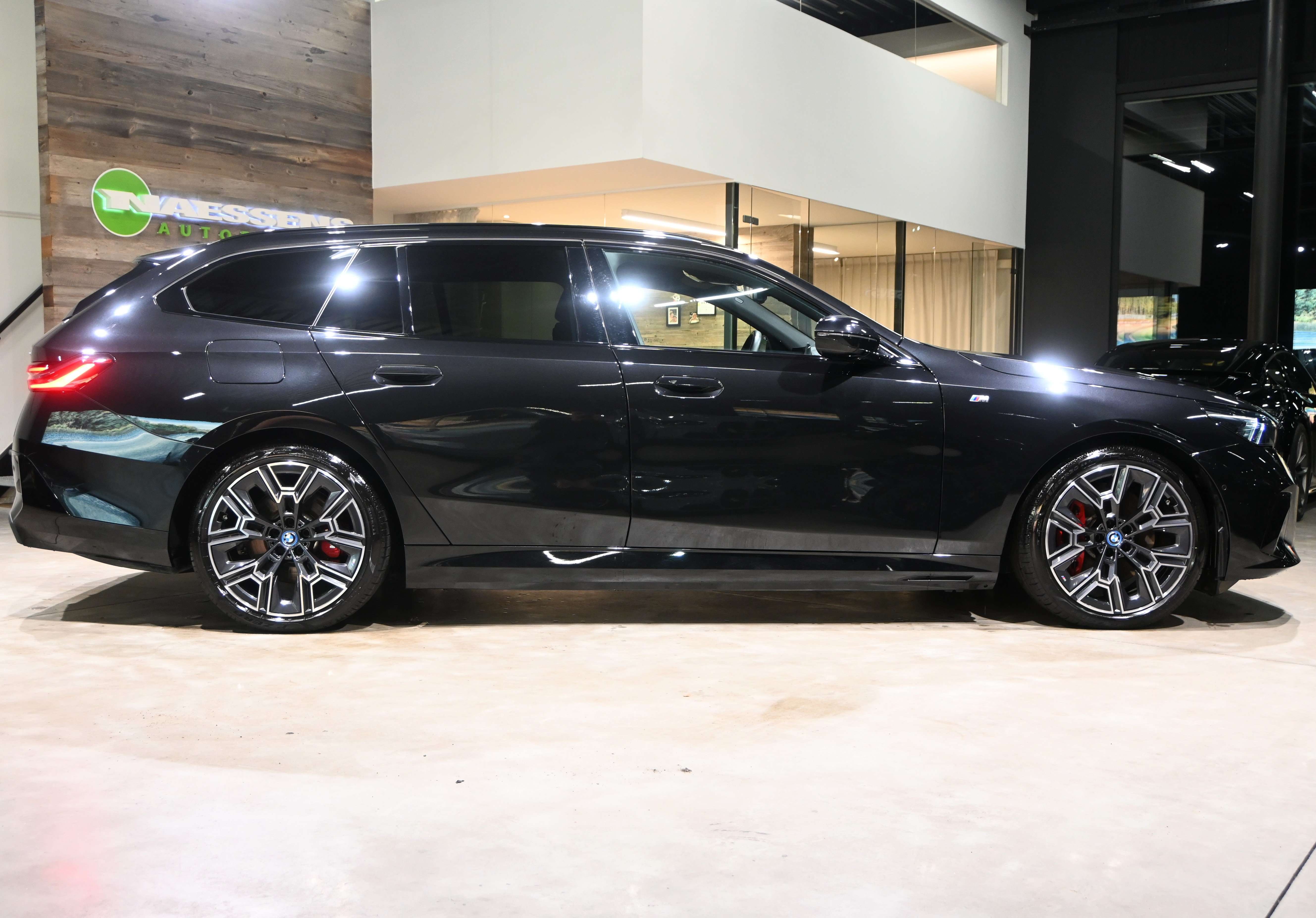 BMW i5 Touring eDrive40 M Sport *LED/CAM/H&K/DAB/CARPLAY*